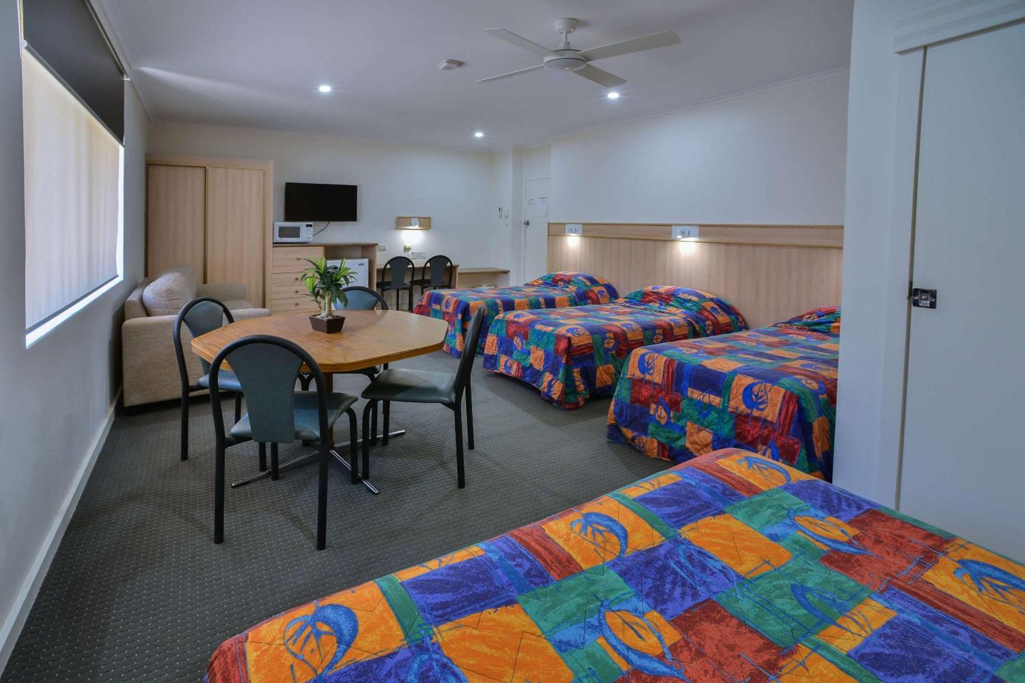 פורט אוגוסטה Comfort Inn & Suites Augusta Westside מראה חיצוני תמונה